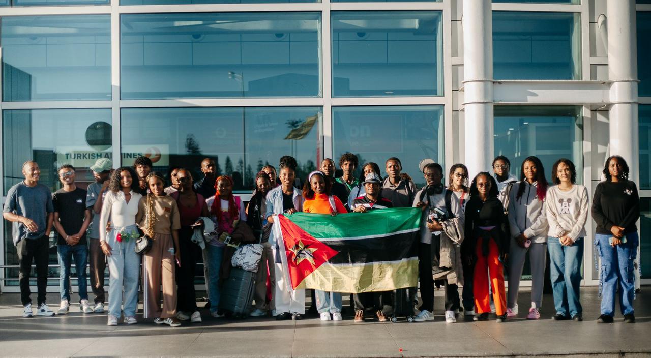 ENH APOIA DESLOCAÇÃO DE 200 BOLSEIROS MOÇAMBICANOS À ARGÉLIA